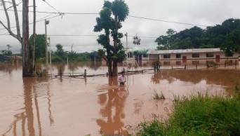 San Mart&iacute;n se declara en alerta permanente por lluvias y desbordes