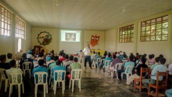 Capacitan en asociatividad a los productores de ma&iacute;z en la regi&oacute;n San Mart&iacute;n