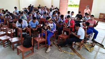 Escolares de San Mart&iacute;n aprenden a elaborar bolsas biodegradables de pl&aacute;tano
