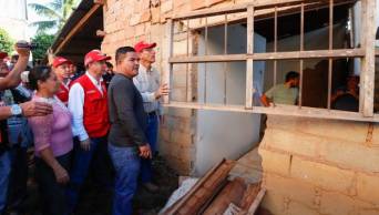 Enviar&aacute;n viviendas de emergencia para damnificados por sismo en San Mart&iacute;n