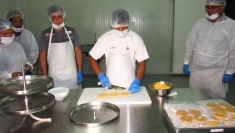 Emprendedores de Ucayali apuestan por el procesamiento de conservas de pescado