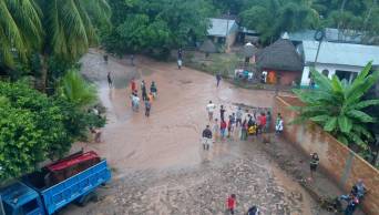 Atienden a damnificados por inundaci&oacute;n en Lamas y Tarapoto en la regi&oacute;n San Mart&iacute;n
