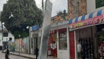 Vientos fuertes en San Mart&iacute;n afectaron a 368 personas y 115 viviendas